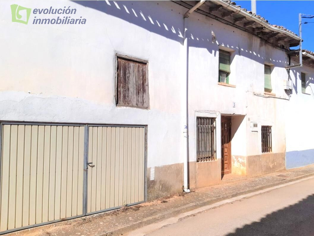 Encantadora Casa de Pueblo en Salazar de Amaya - Oportunidad Única a un Precio Inigualable - foto 2