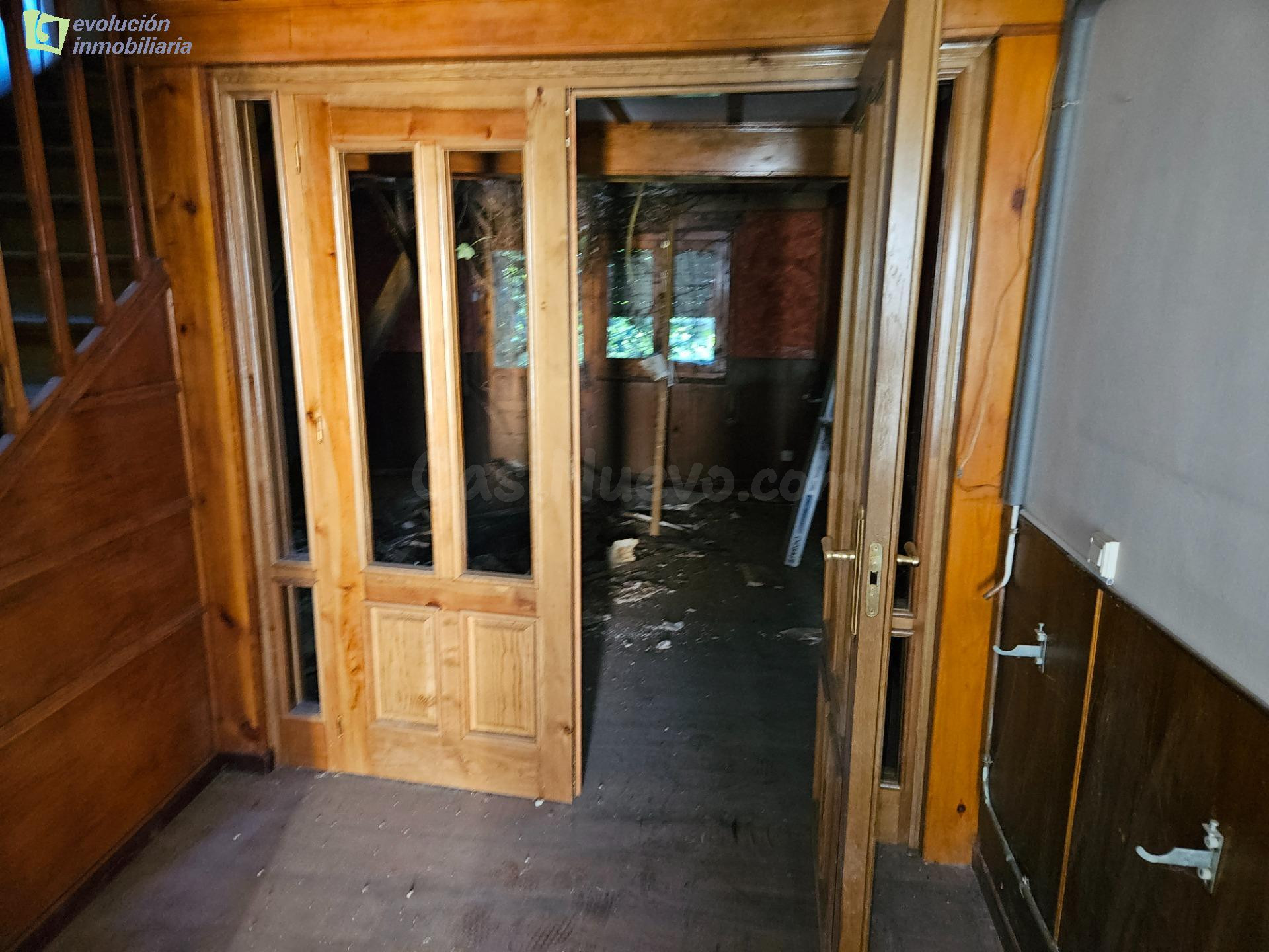 Encantadora Casa de Pueblo en Salazar de Amaya - Oportunidad Única a un Precio Inigualable - foto 5