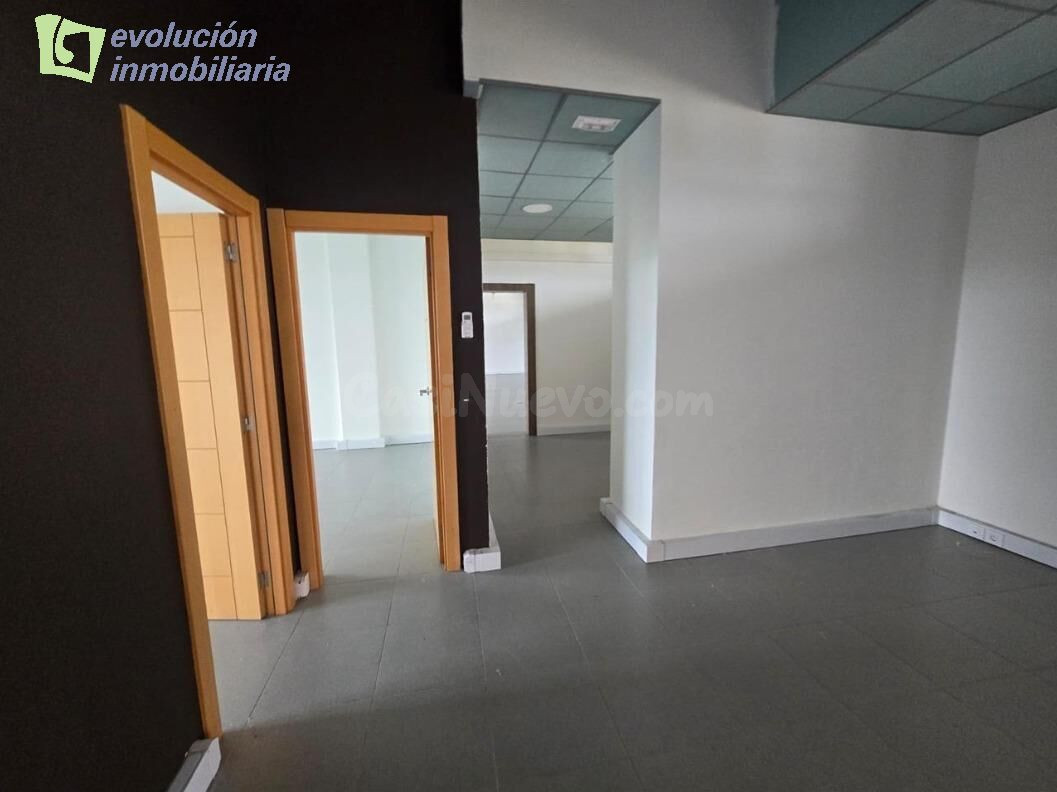 OFICINA EN VENTA – POLÍGONO INDUSTRIAL BAYAS (Miranda de Ebr - foto 5