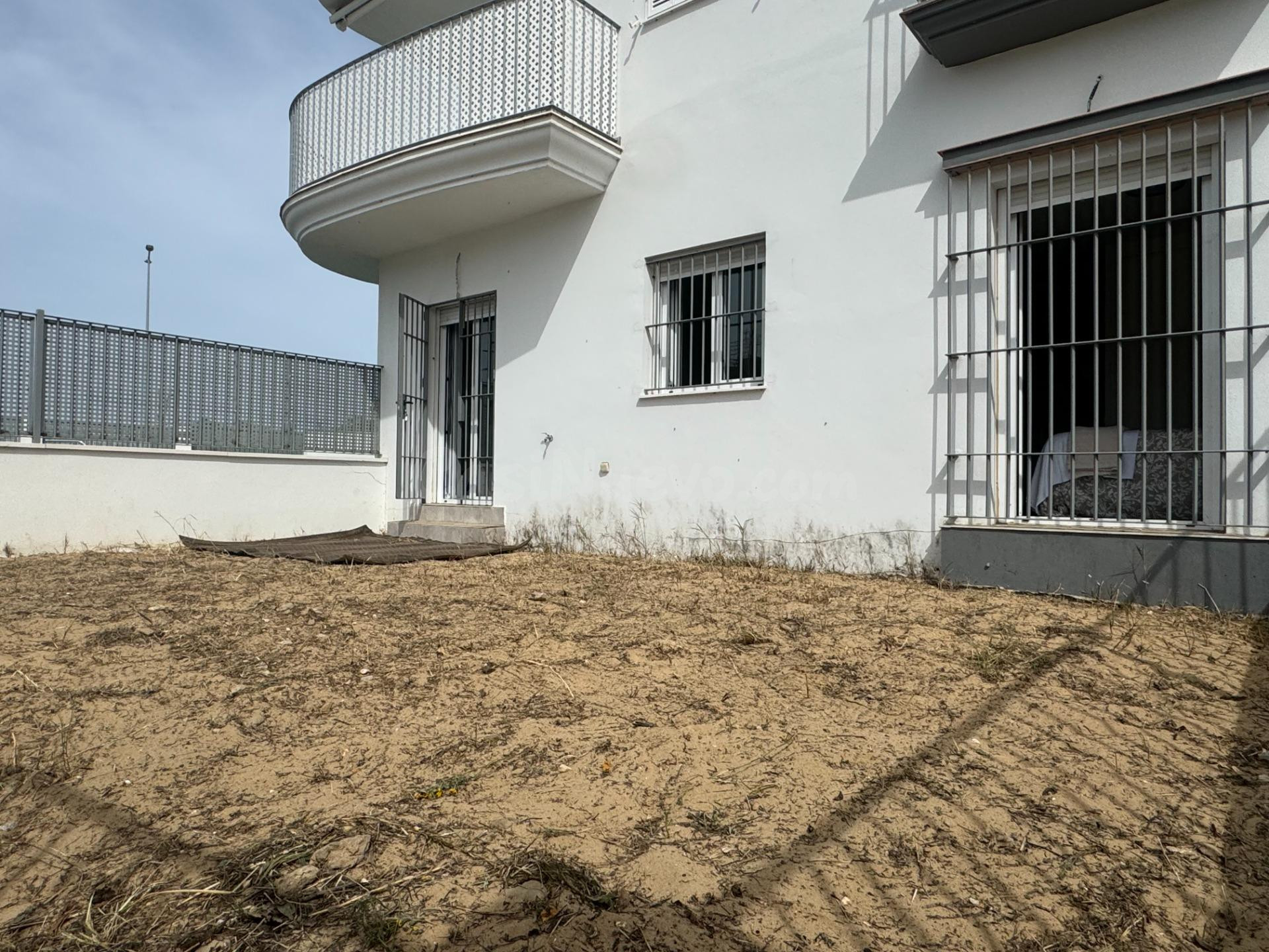 OPORTUNIDAD VIVIENDA DE RECIENTE CONSTRUCCIÓN JUNTO A LA PLA - foto 3