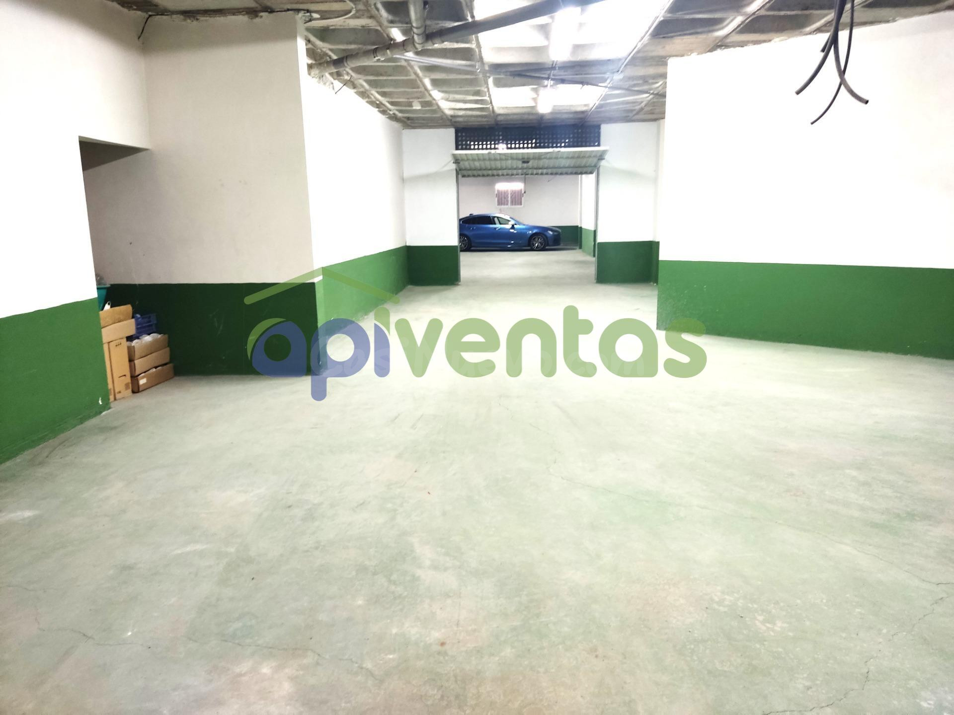 Local comercial-almacén en pleno centro de Lorca, zona Óvalo