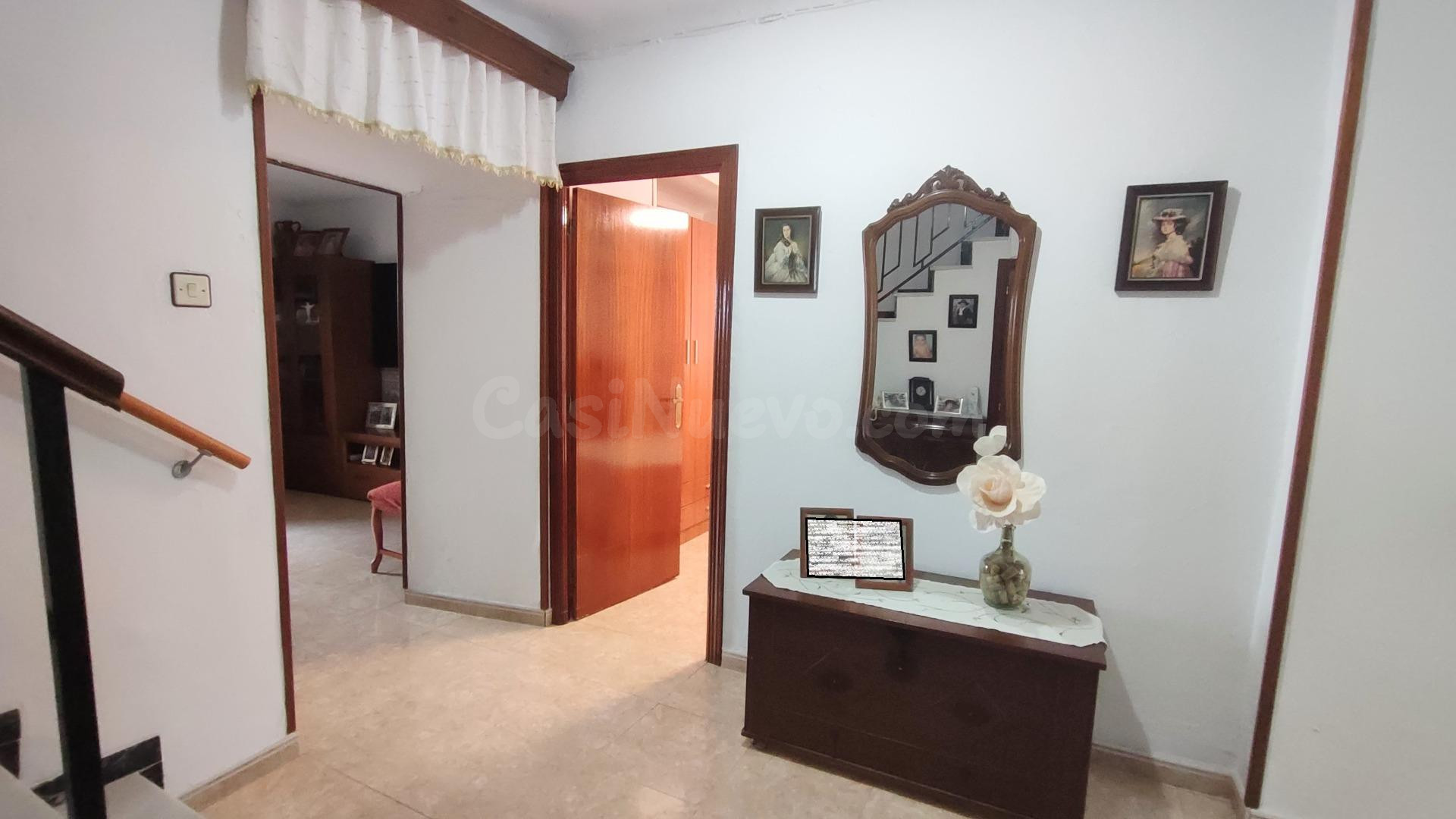 Amplia casa en venta - foto 3