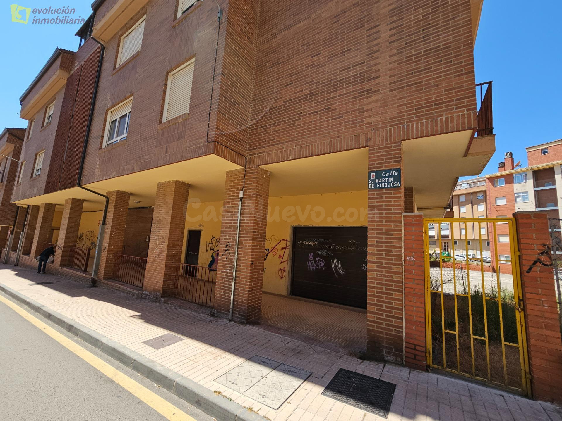 SE VENDE LOCAL EN SORIA
