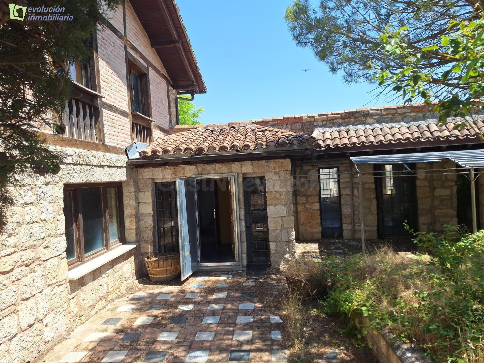 GRAN OPORTUNIDAD! AMPLIA CASA EN MANSILLA DE BURGOS