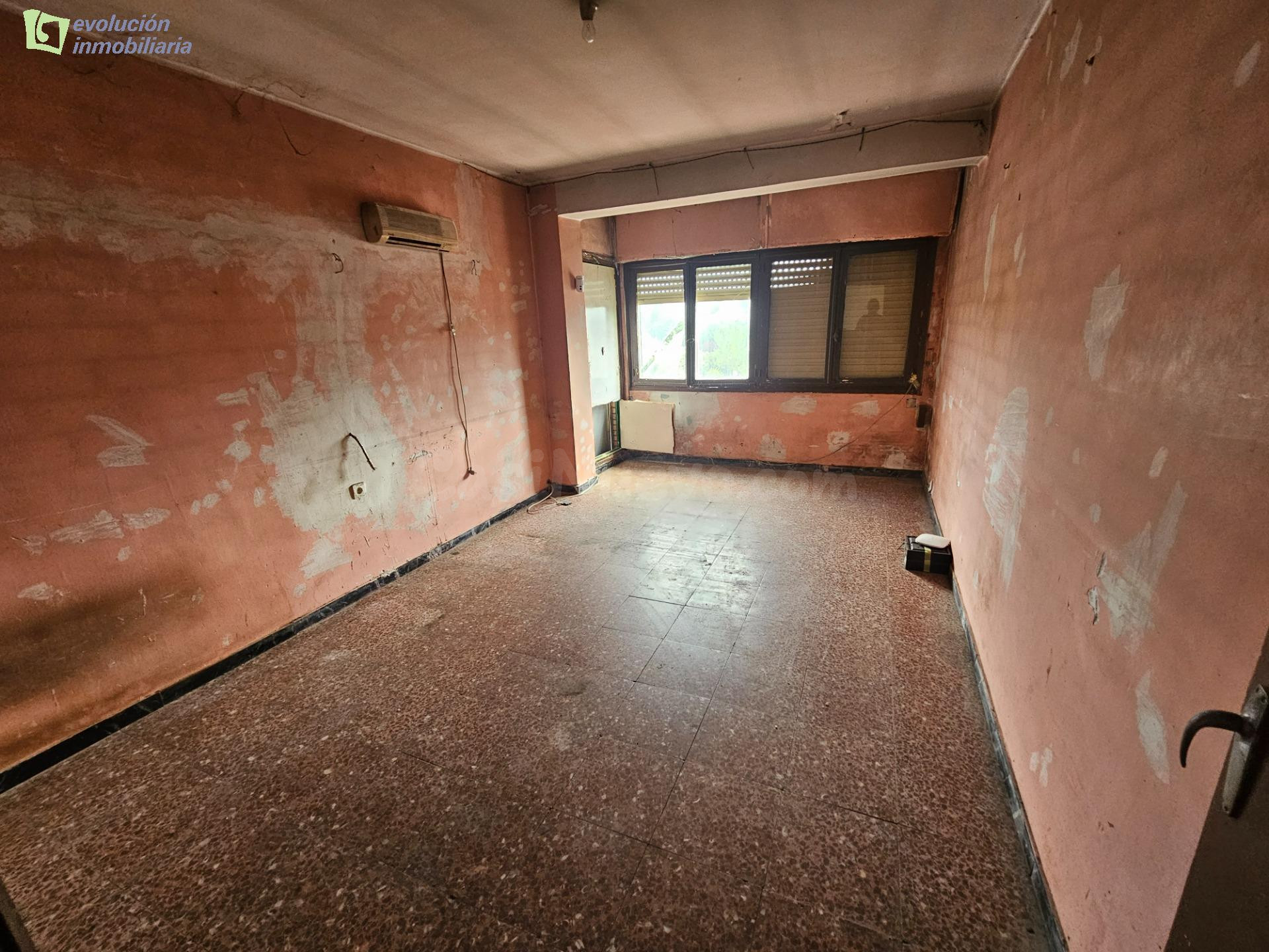 Oportunidad de inversión: vivienda para reformar en Cuesta-U - foto 2