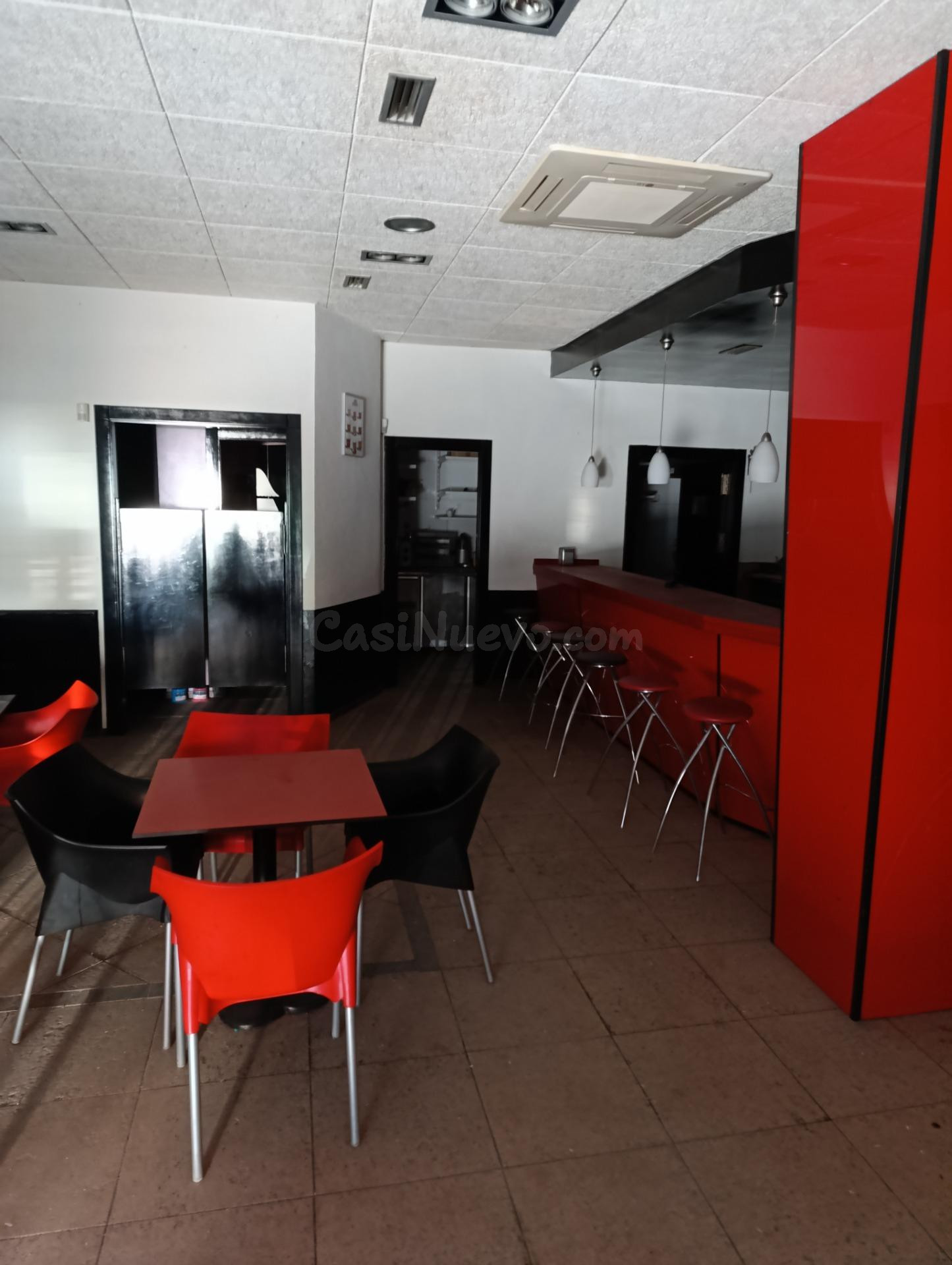 SE VENDE LOCAL COMERCIAL EN SANTIAGO EL MAYOR
