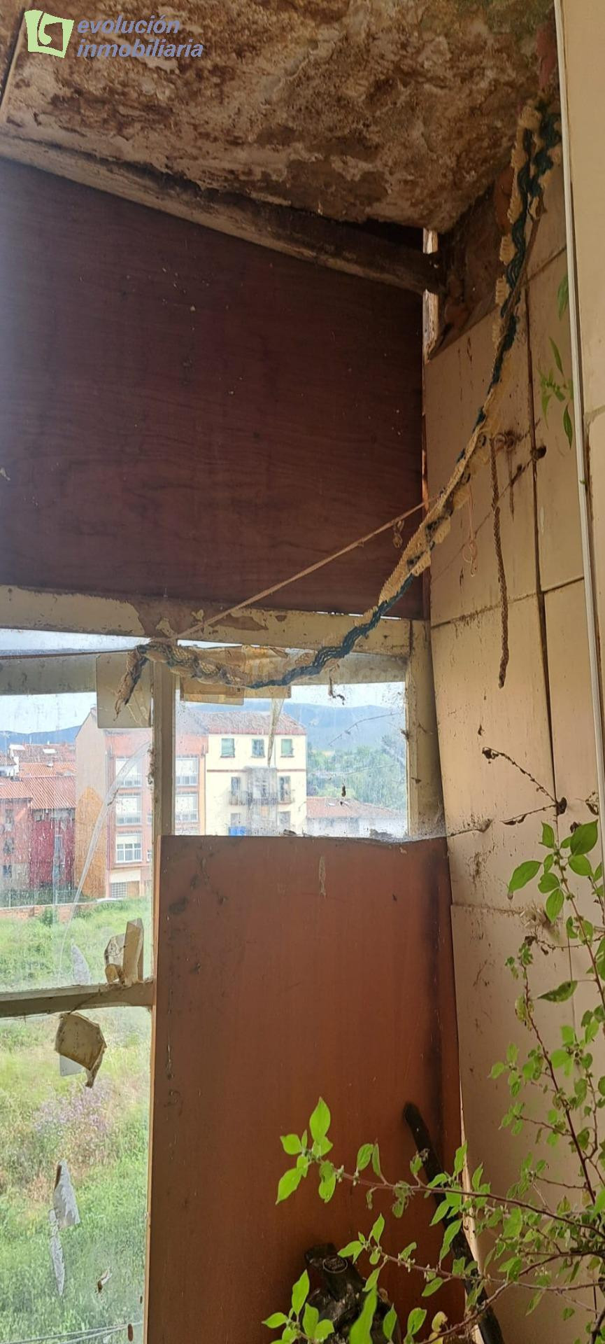 SE VENDE PISO EN MIRANDA DE EBRO, CALLE REAL ALLENDE. - foto 4