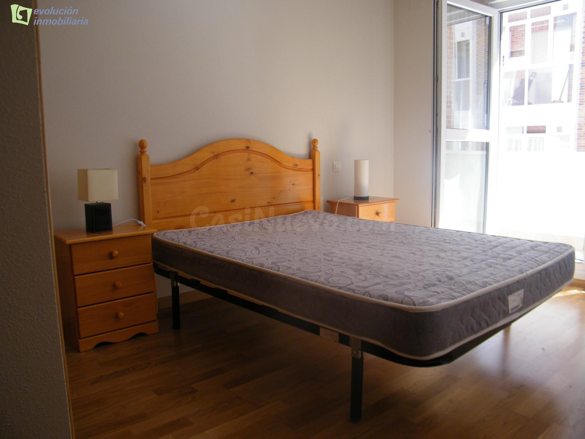 ALQUILER DE TEMPORADA - APARTAMENTE DE UNA HABITACIÓN EN ÁVI - foto 5