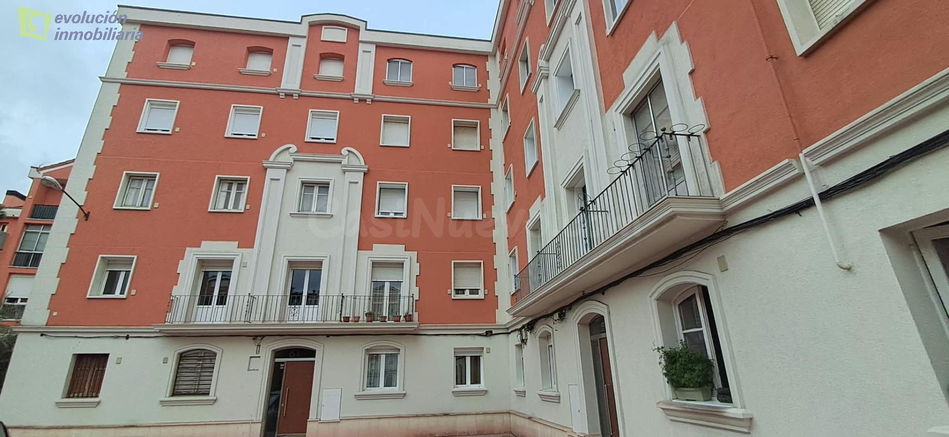 EN BURGOS SE VENDE PISO CENTRICO