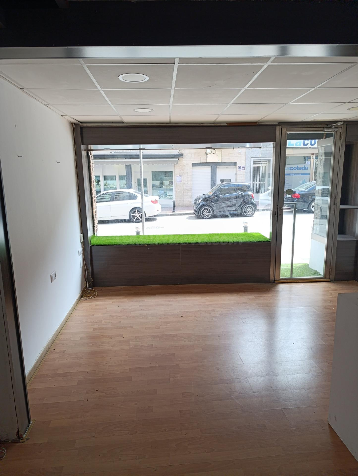 SE VENDE LOCAL COMERCIAL EN CALLE MAYOR DE EL PALMAR