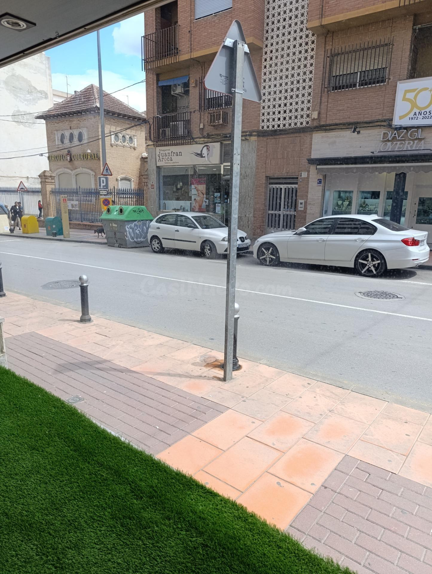 SE VENDE LOCAL COMERCIAL EN CALLE MAYOR DE EL PALMAR - foto 2