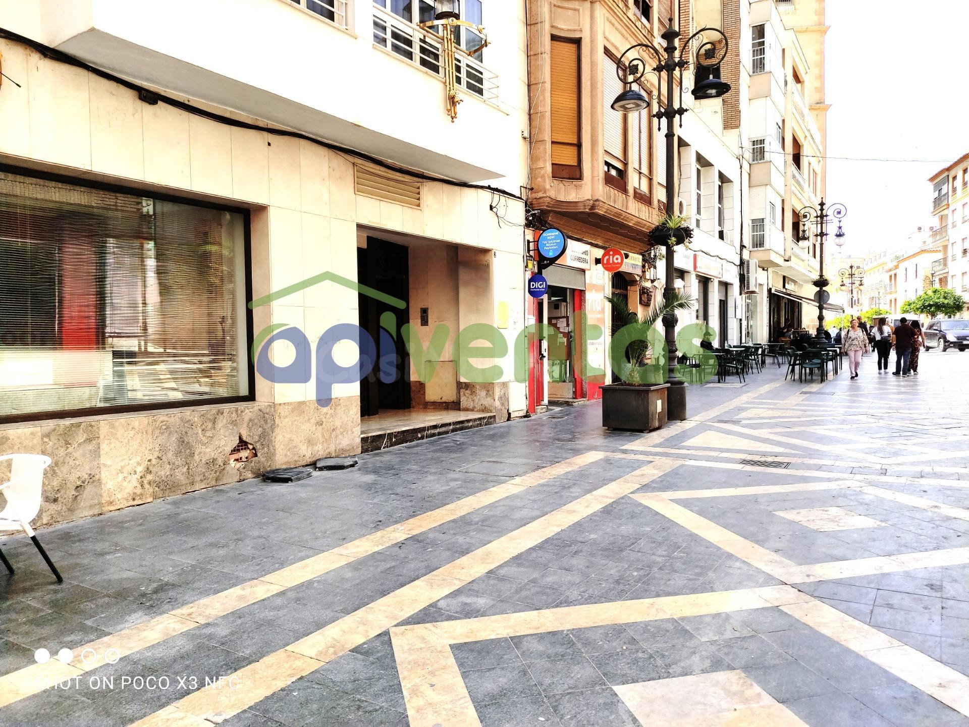 Local comercial en venta en calle Corredera, Lorca.