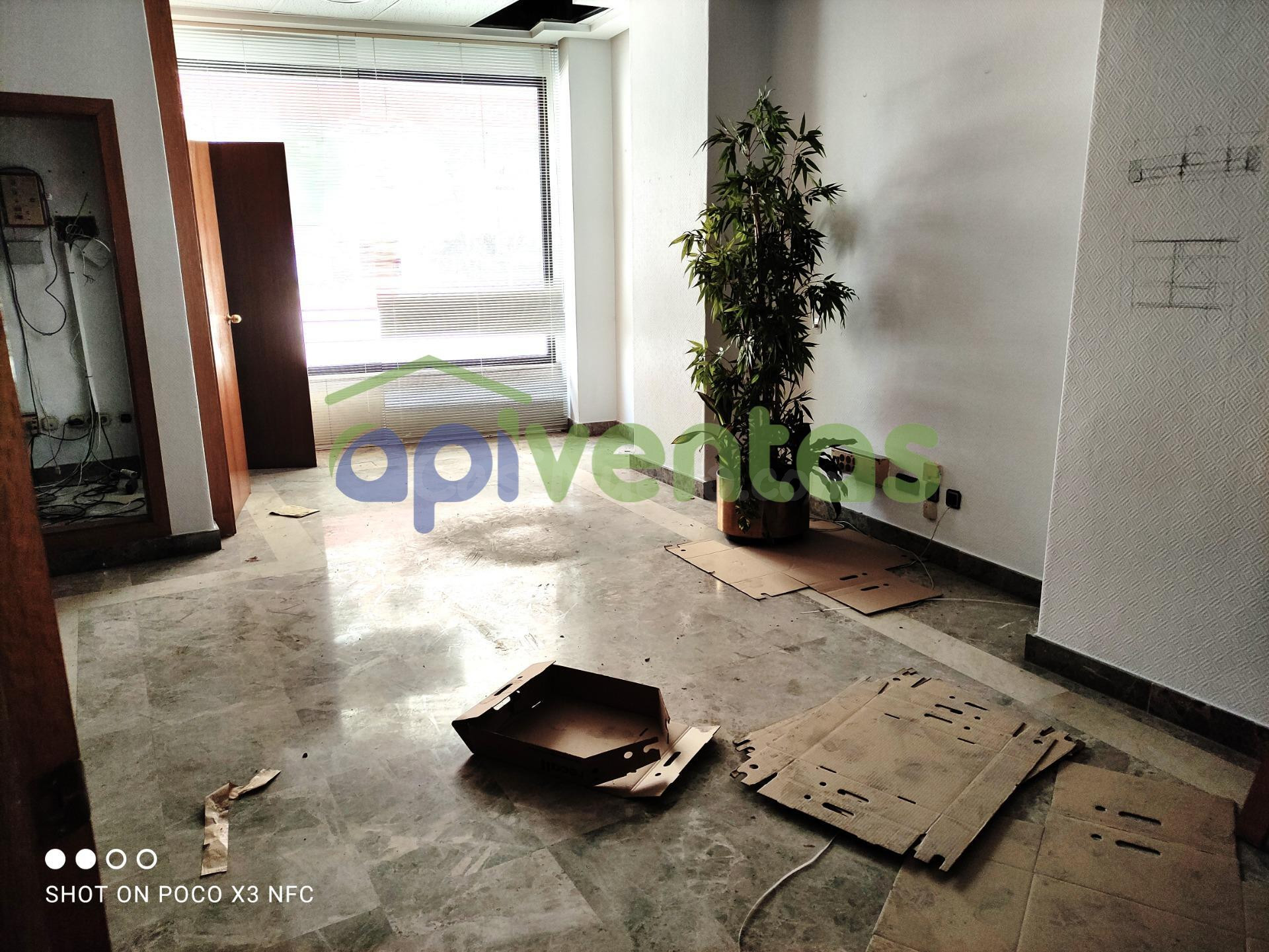 Local comercial en venta en calle Corredera, Lorca. - foto 4
