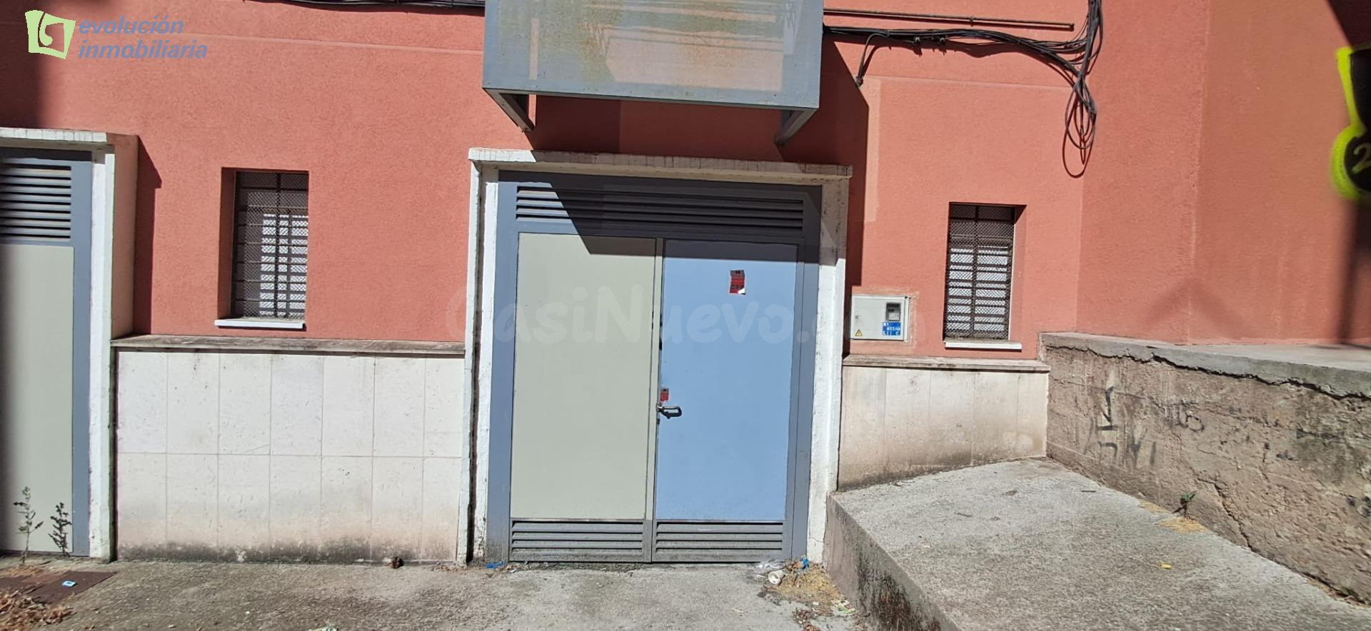 ¡SE VENDE LOCAL EN ZONA CENTRICA! - BURGOS