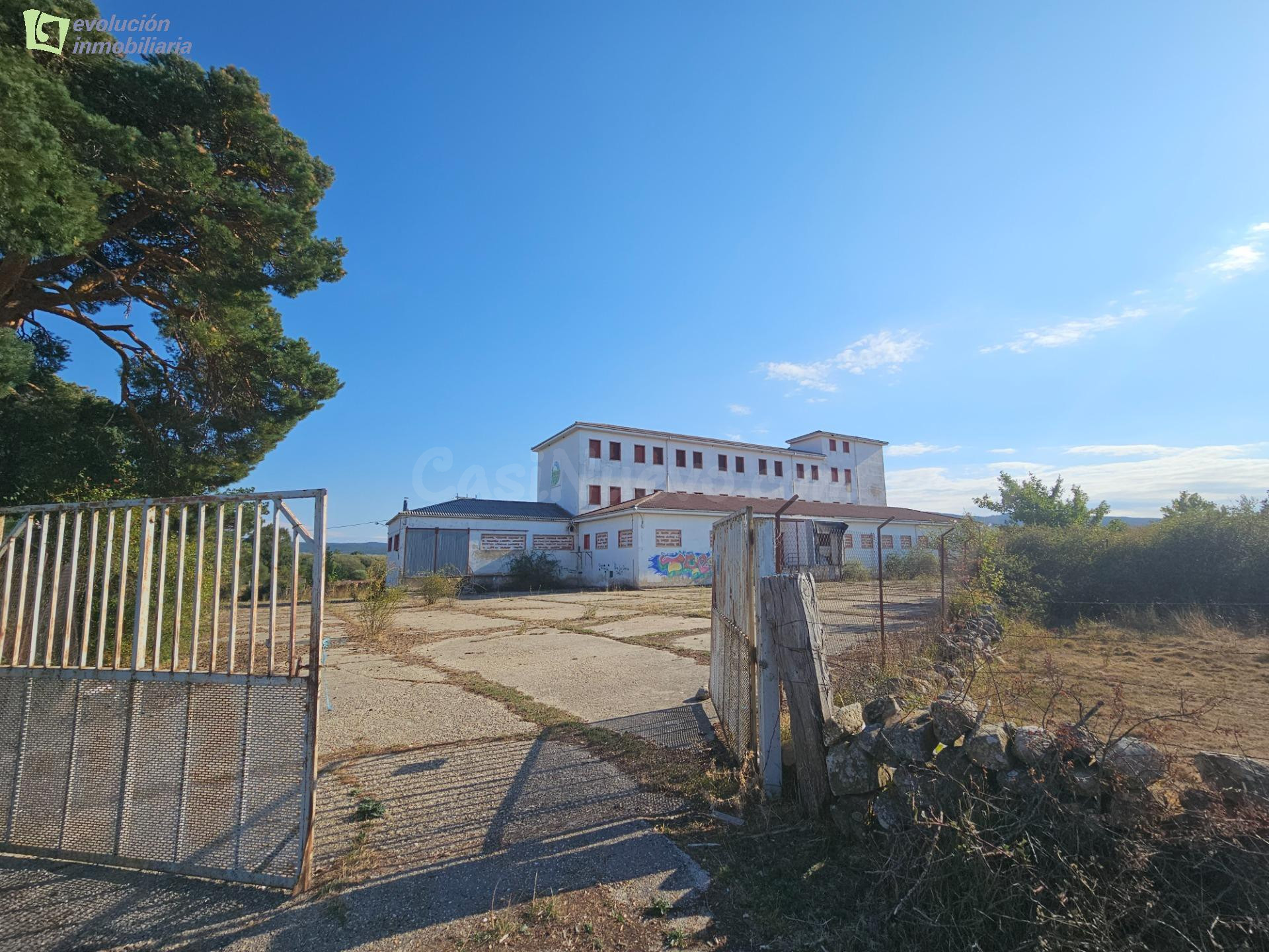 SE VENDE NAVE INDUSTRIAL EN DURUELO DE LA SIERRA
