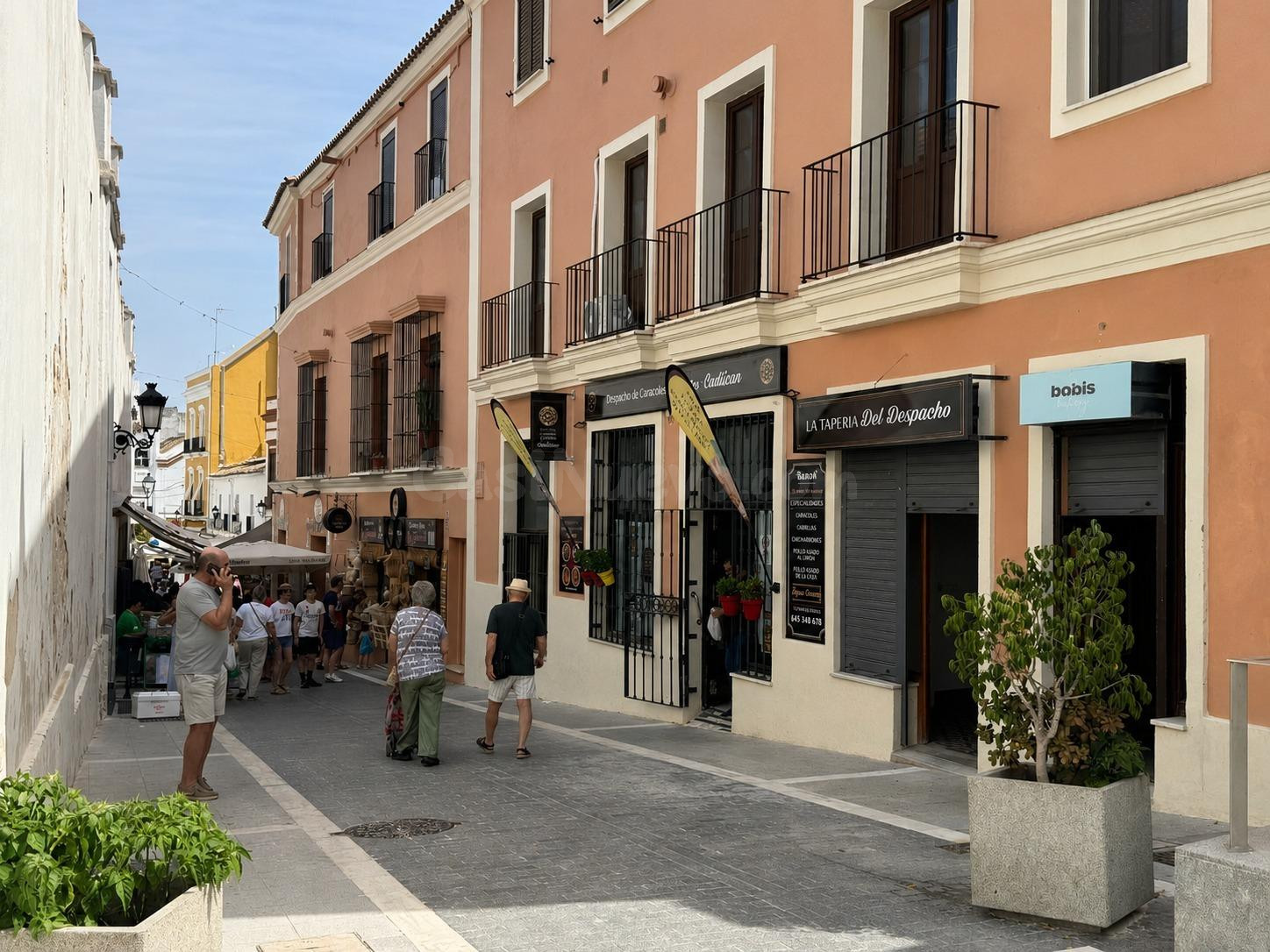 OPORTUNIDAD JUNTO AL MERCADO DE ABASTOS¡¡¡¡¡ - foto 2