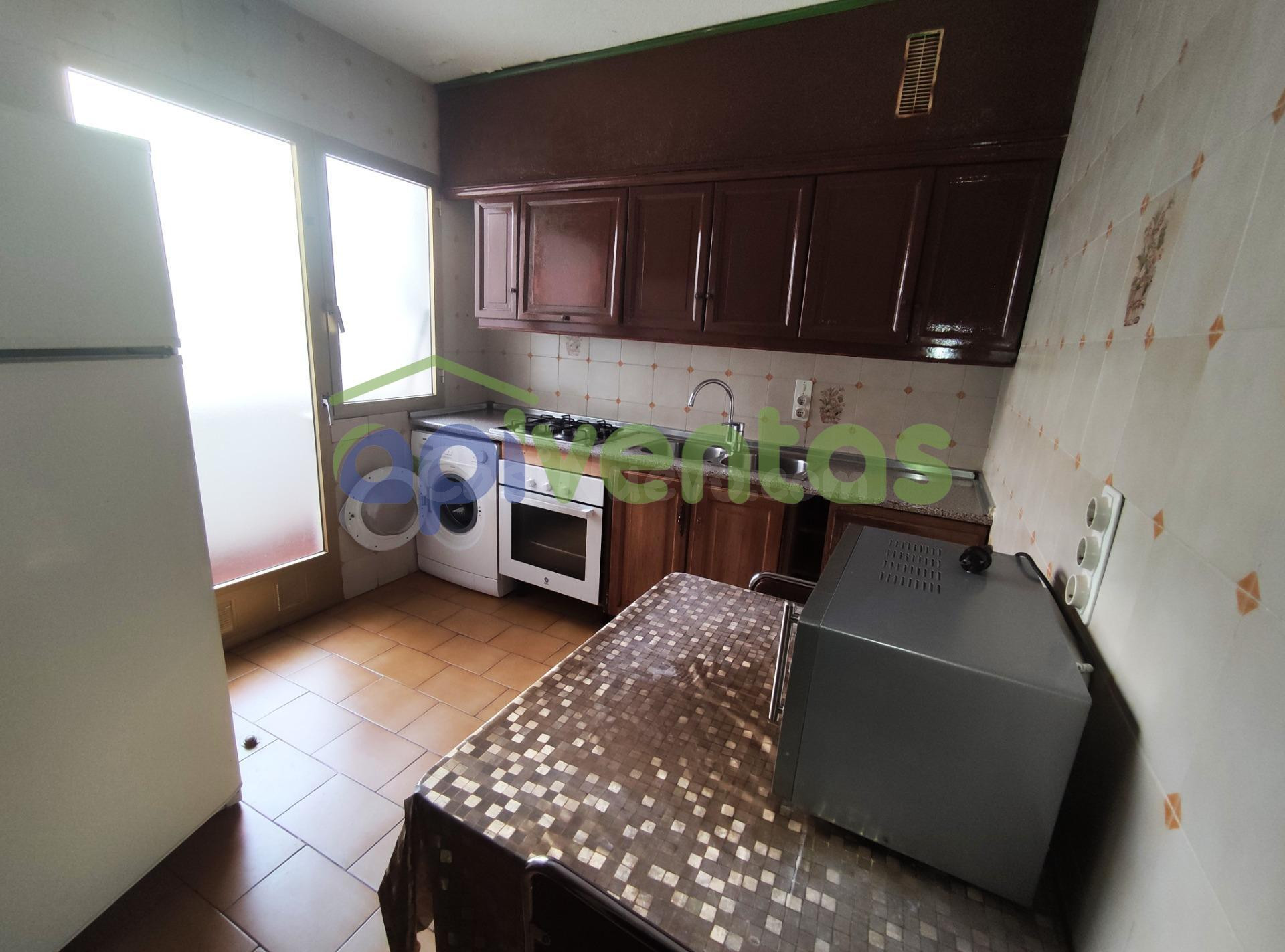 Piso céntrico 4 habitaciones y garaje en Lorca - foto 4