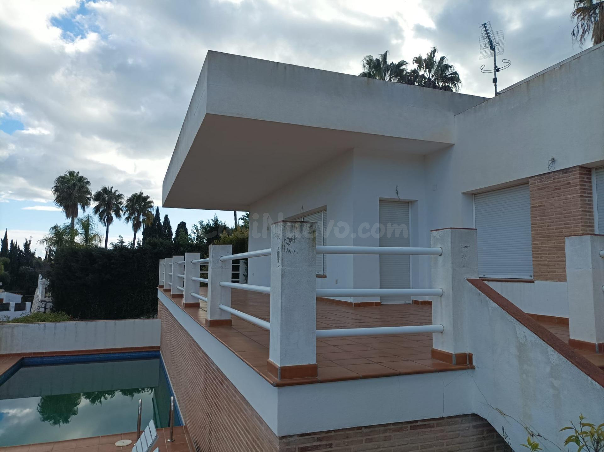 ¡Oportunidad única! 2 villas en la misma parcela – ¡ideal pa - foto 2
