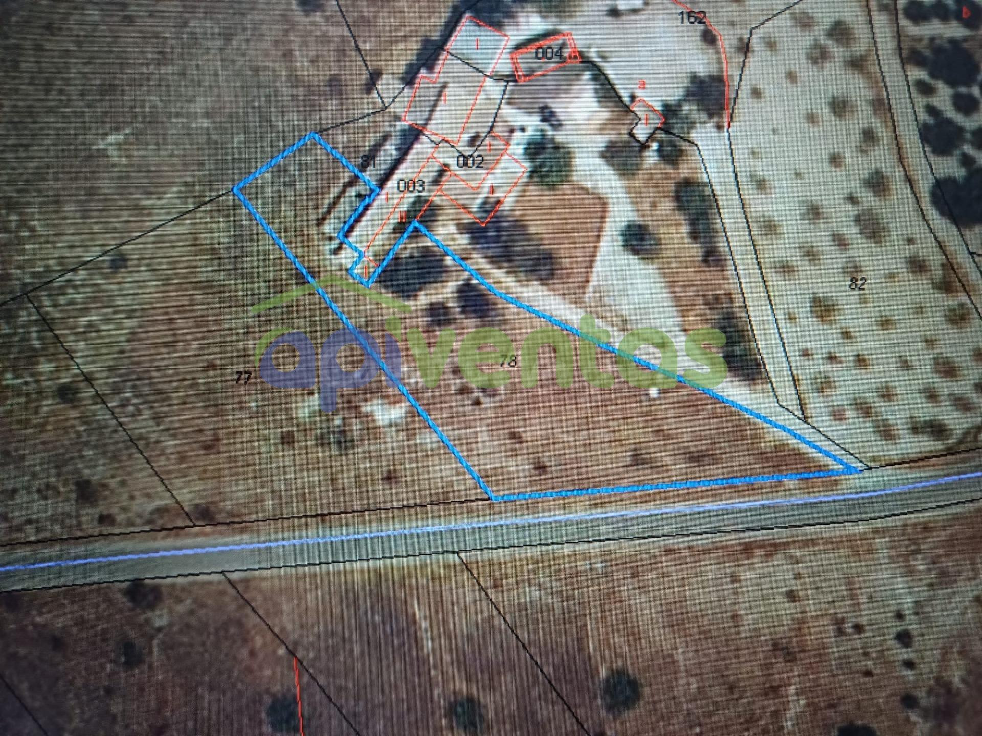 Casa adosada para reformar con 22 hectareas de terreno - foto 5