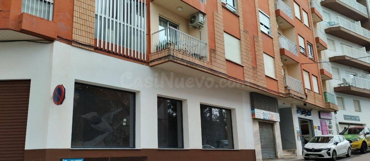 ¡Oportunidad Única! Local Comercial en el Corazón de Pego