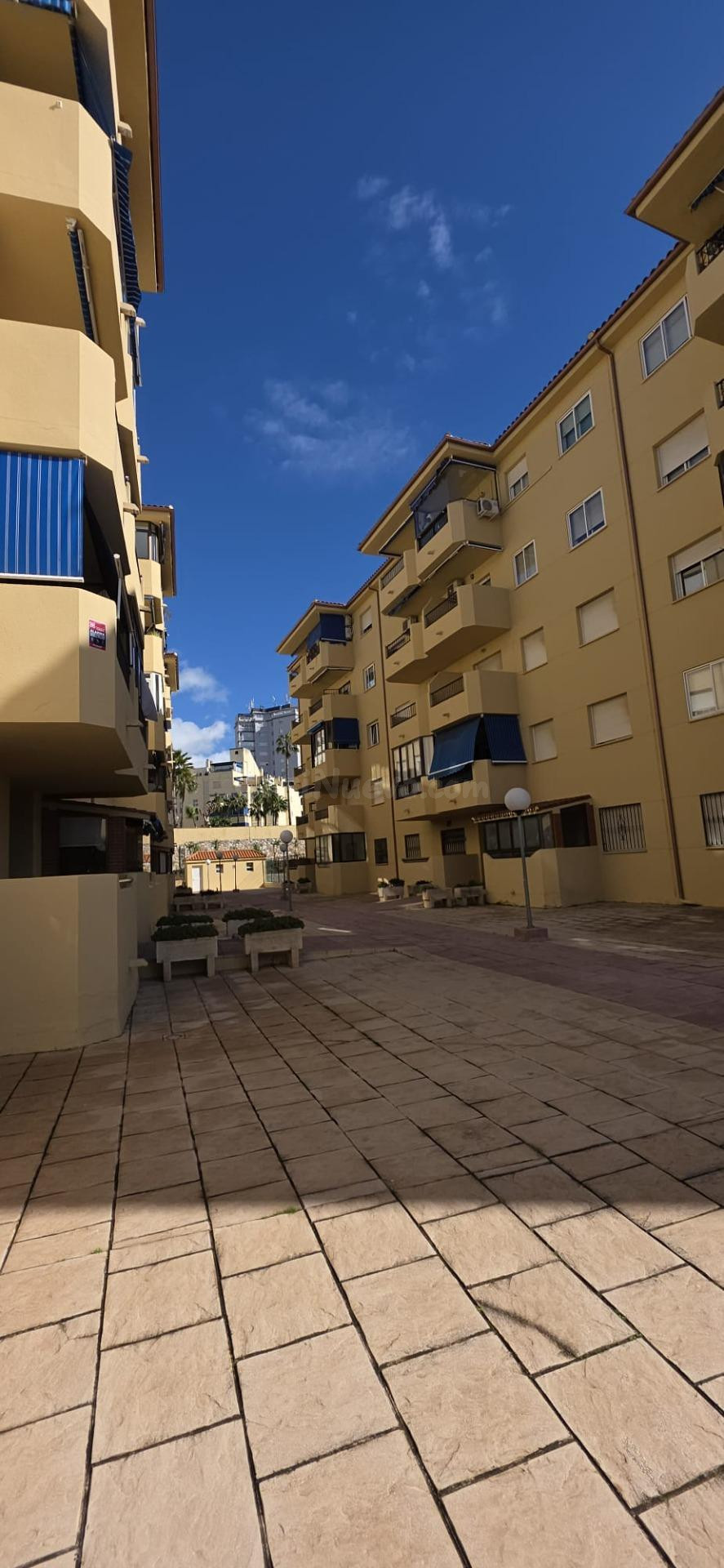 Descubre tu nuevo hogar en Las Lagunas de Mijas: comodidad,  - foto 3