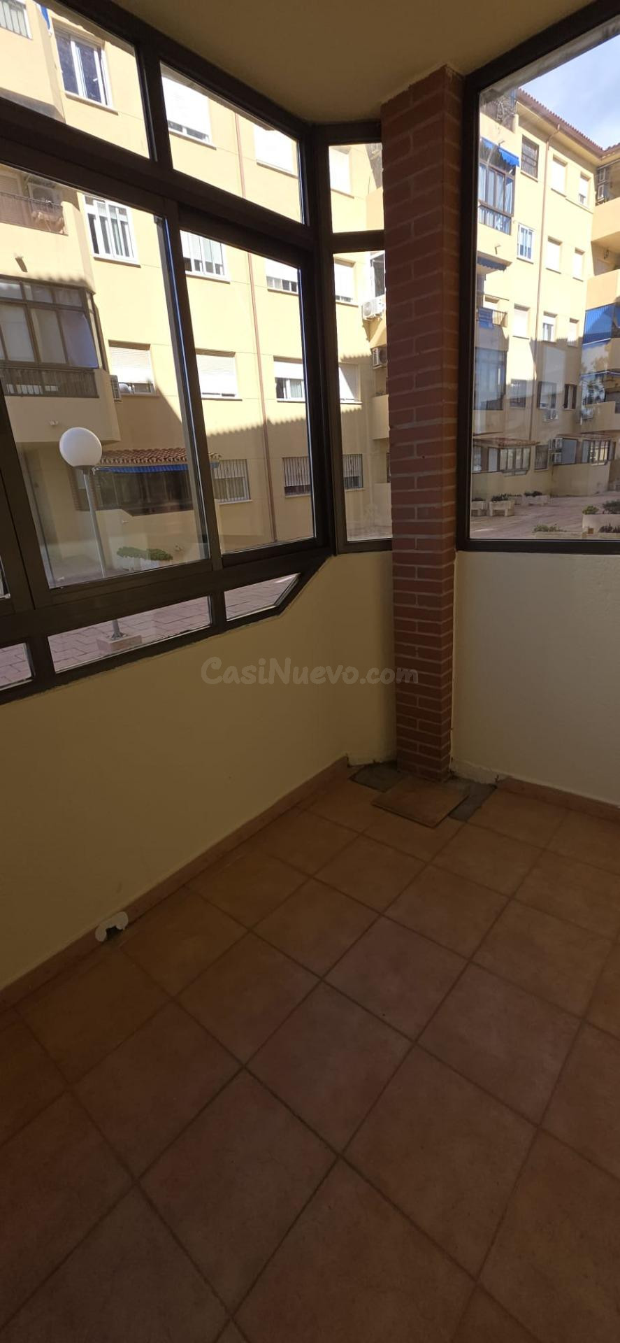 Descubre tu nuevo hogar en Las Lagunas de Mijas: comodidad,  - foto 5