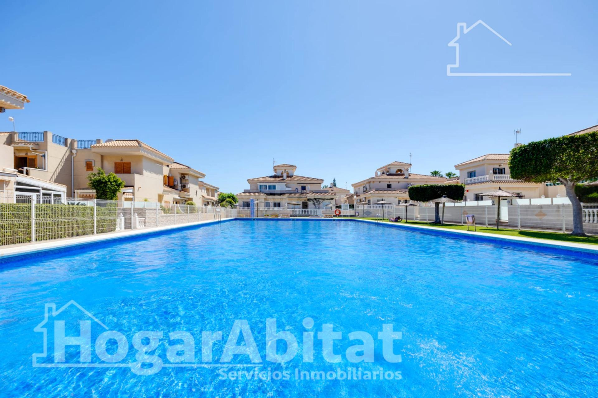 MAGNIFICO CHALET CON PISCINA, GARAJE, TERRAZA Y BARBACOA - foto 5