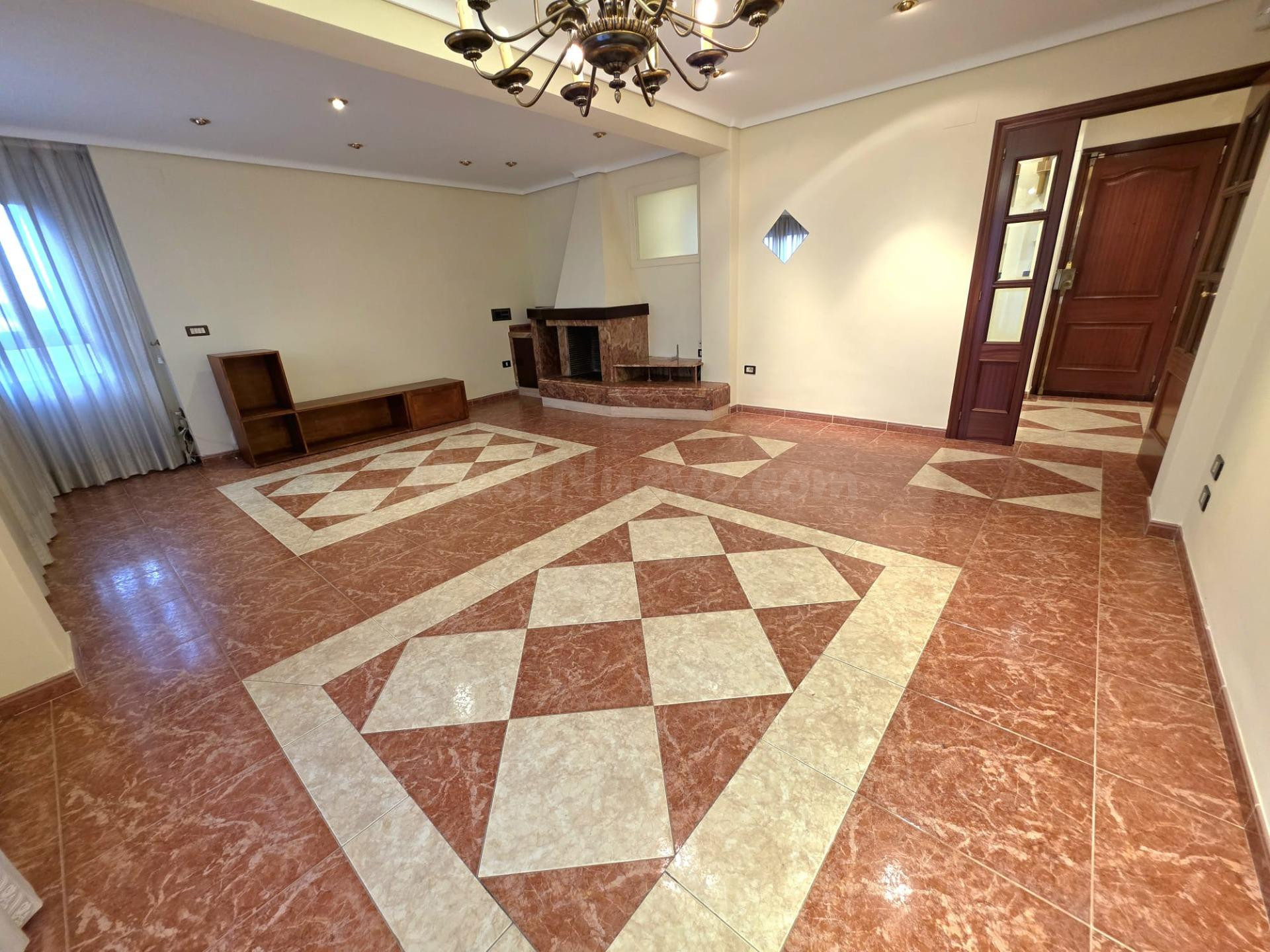 Amplia vivienda reformada en el corazón de Castellón