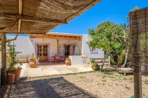 ALQUILAMOS CASA DE CAMPO EN ES CUBELLS - foto 4