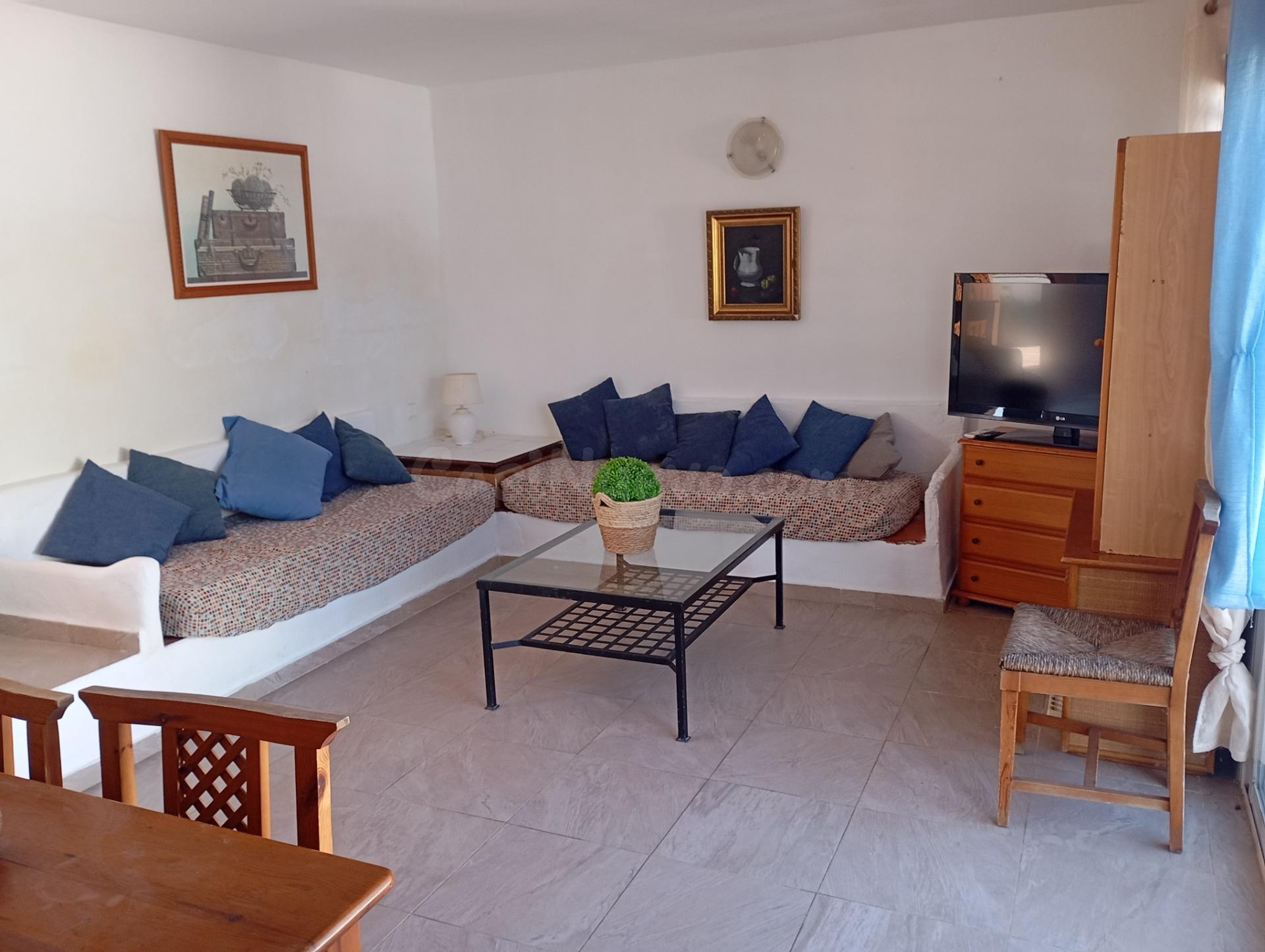 VENDEMOS ADOSADO EN CALA TARIDA - foto 4