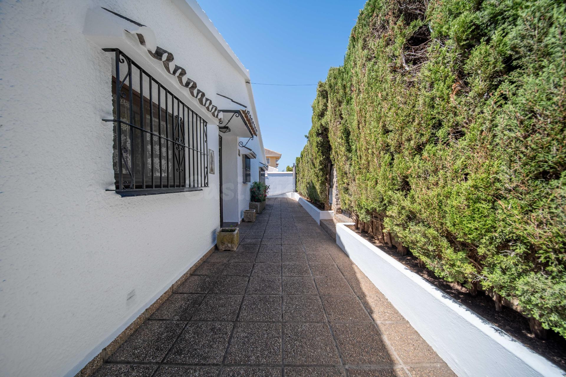Villa independiente en venta en Fuengirola centro | Costa de - foto 4