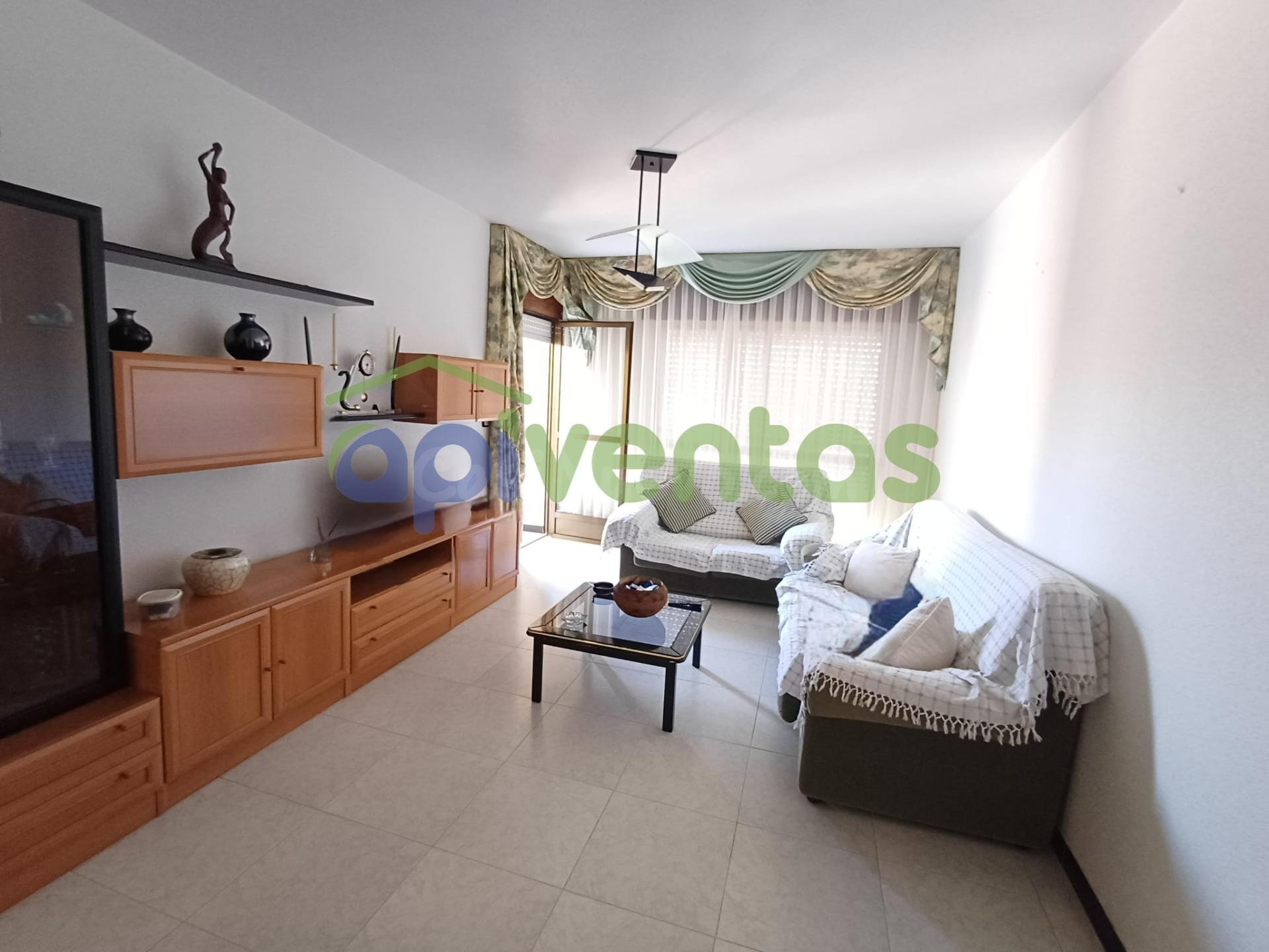 Piso de 4 habitaciones, Aguilas.