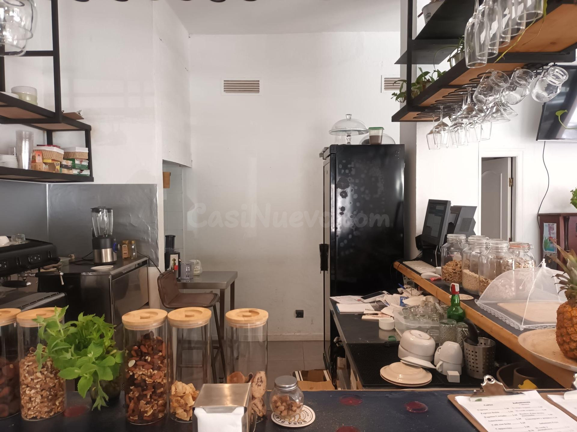 TRASPASAMOS BAR RESTAURANTE EN EL CENTRO DE IBIZA - foto 2