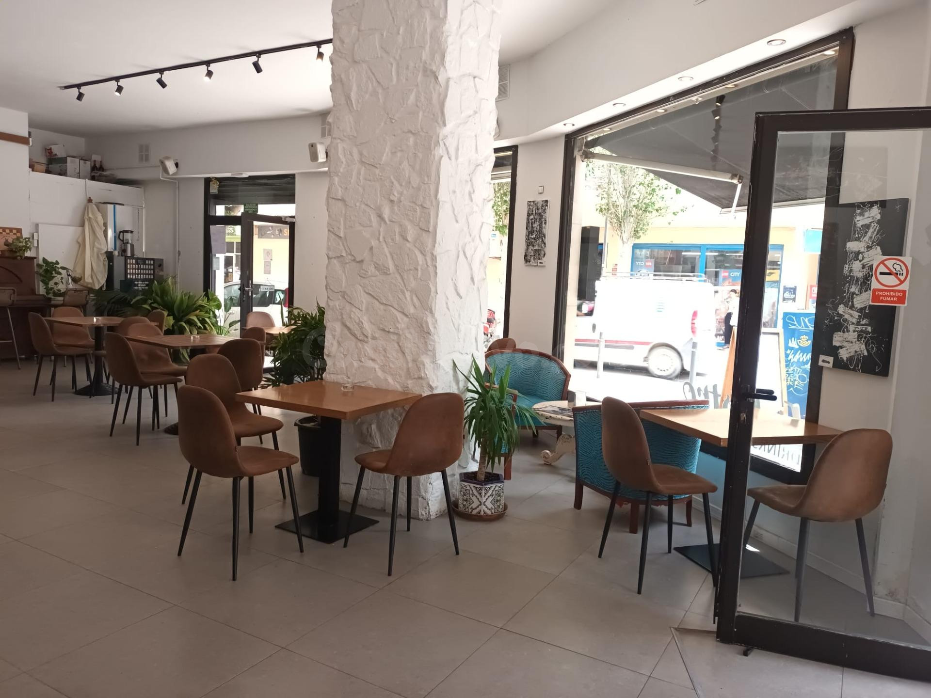 TRASPASAMOS BAR RESTAURANTE EN EL CENTRO DE IBIZA - foto 4