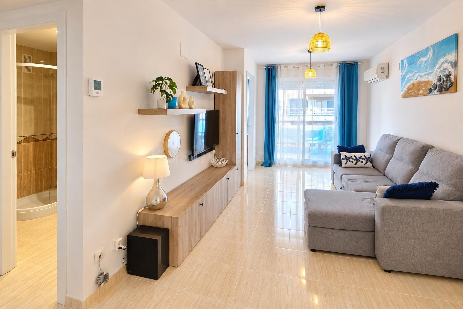Precioso Apartamento Reformado en Primera Línea de Playa Amp