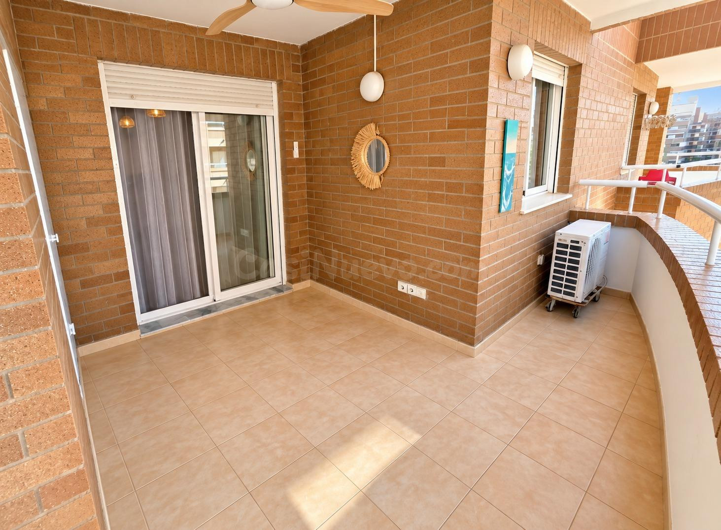 Precioso Apartamento Reformado en Primera Línea de Playa Amp - foto 4