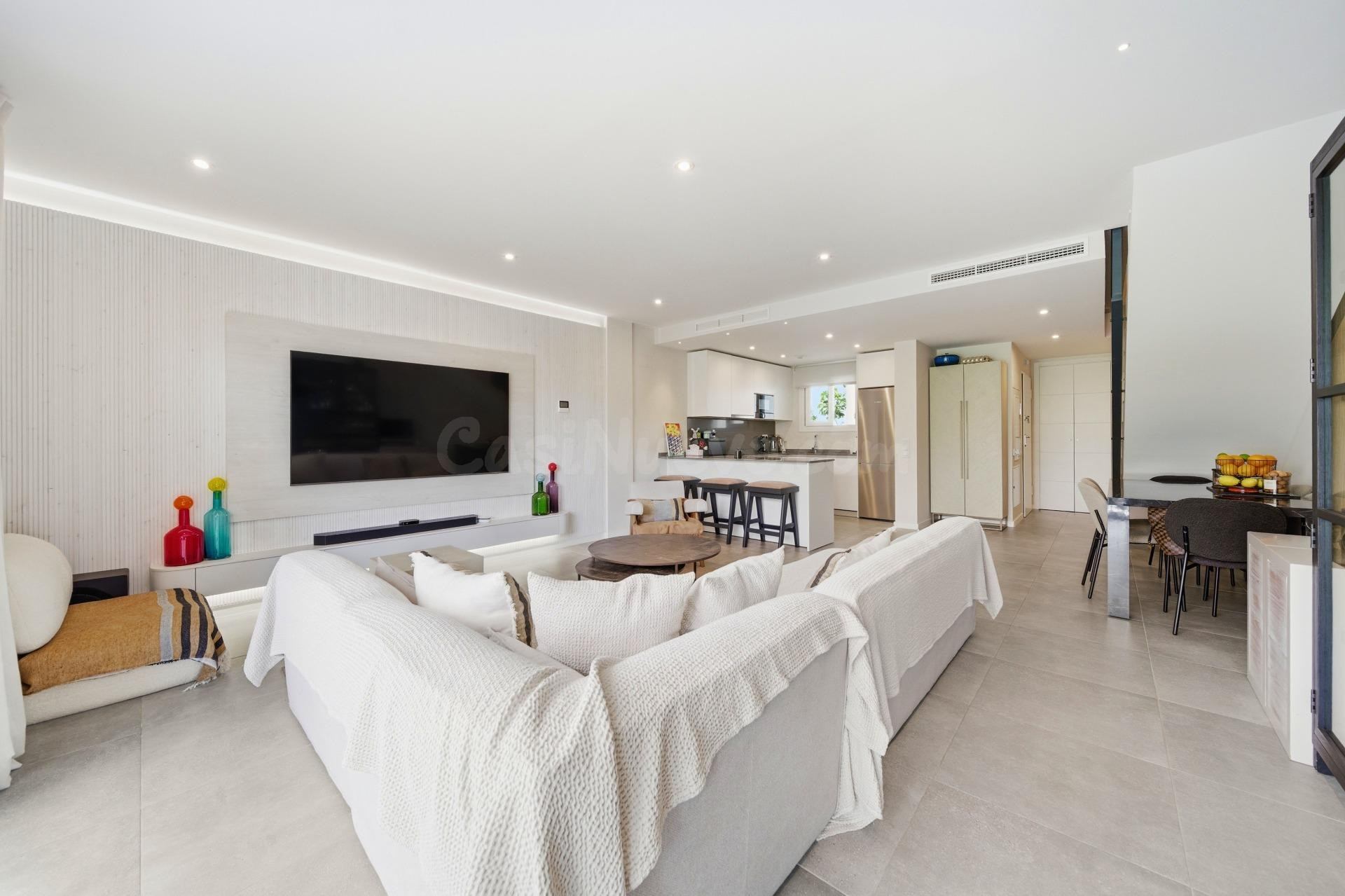 Exclusiva vivienda de obra nueva en La Cala de Mijas con vis - foto 4