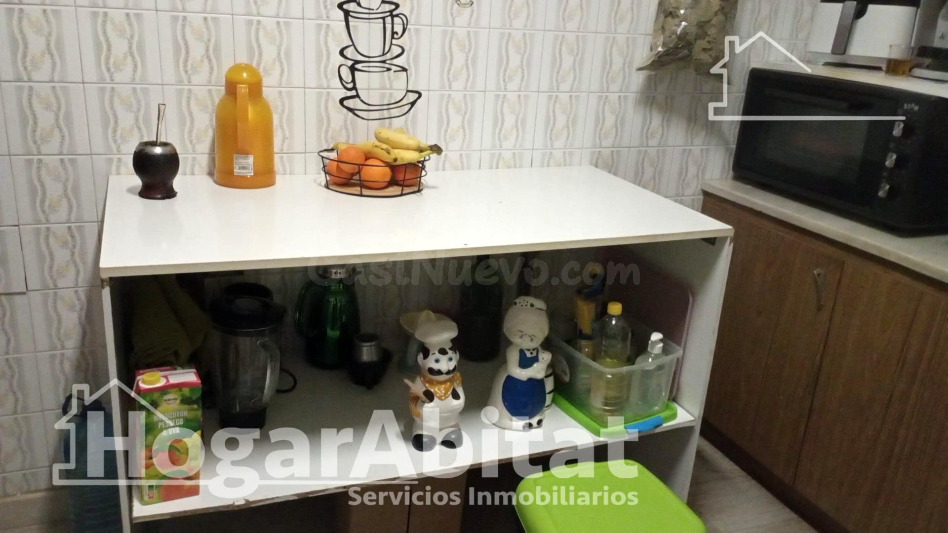 AMPLIO Y LUMINOSO CON CUATRO DORMITORIOS Y BALCÓN - foto 4