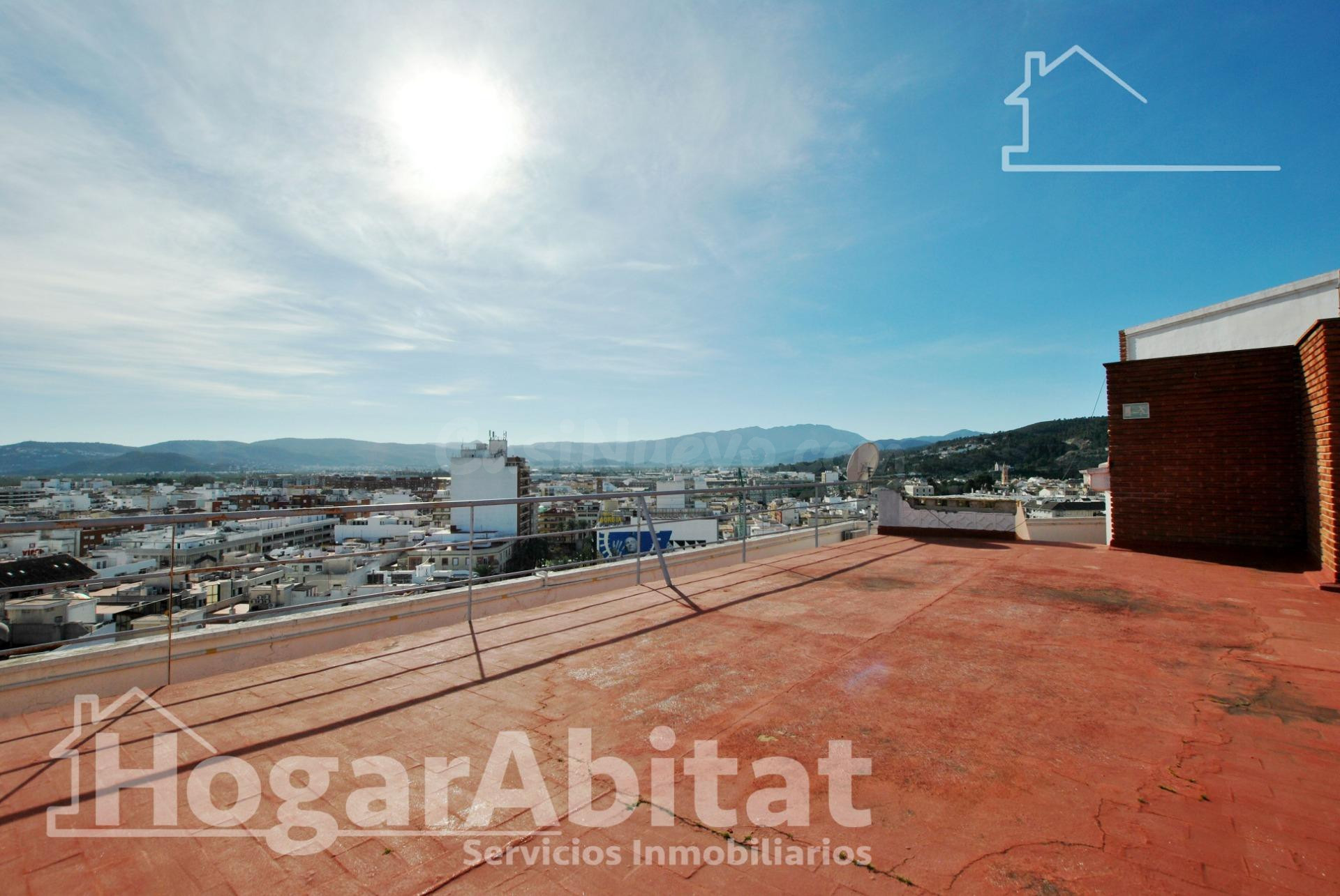 ¡GRAN OPORTUNIDAD! AMPLIO, BONITO Y EXTERIOR CON TERRAZA EN  - foto 2