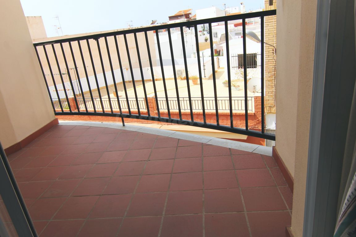 PISO EN LA ZONA DE LOS JUZGADOS -TEMPORADA ESCOLAR- - foto 4