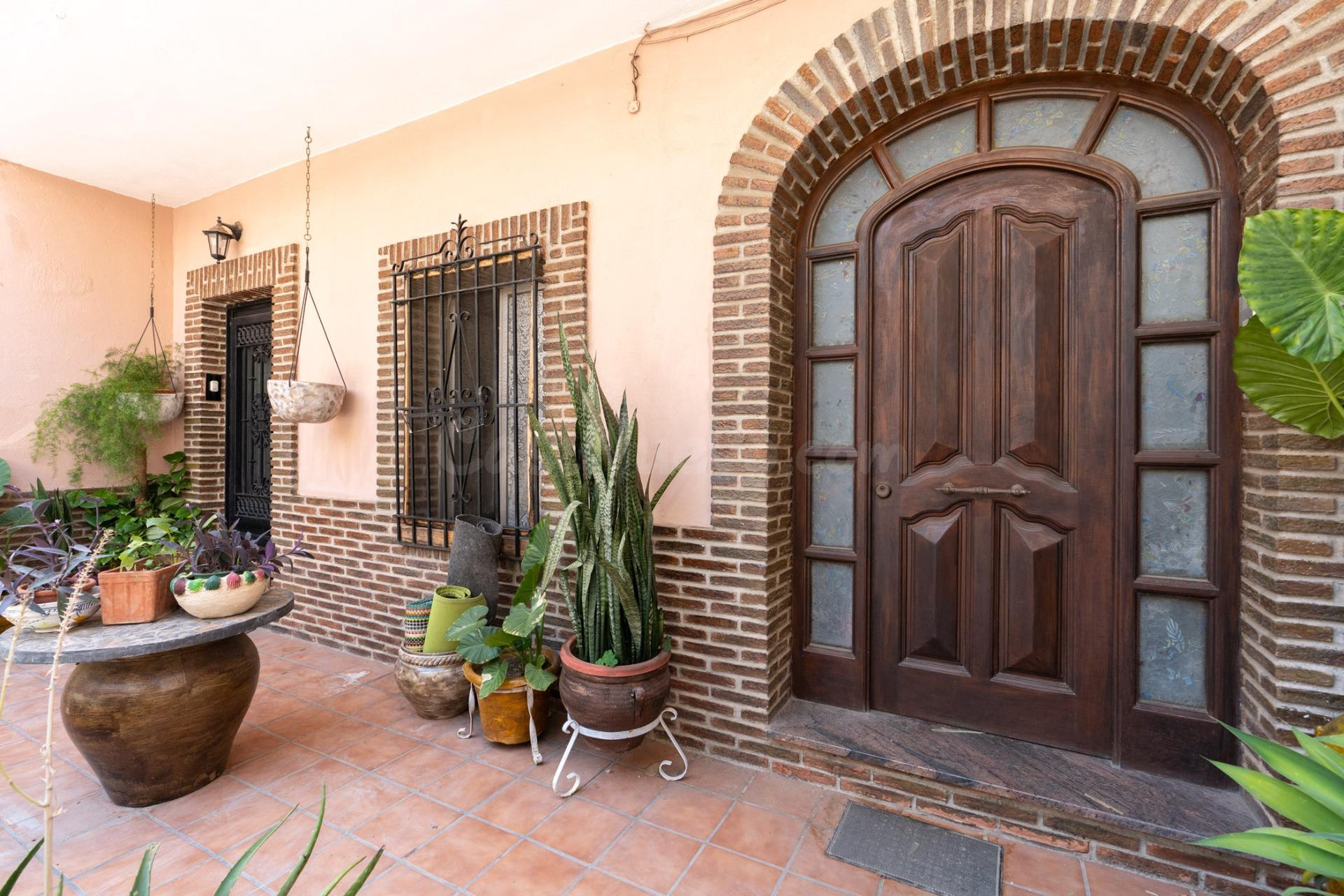 Exclusiva vivienda de grandes dimensiones en Huerto Capitán