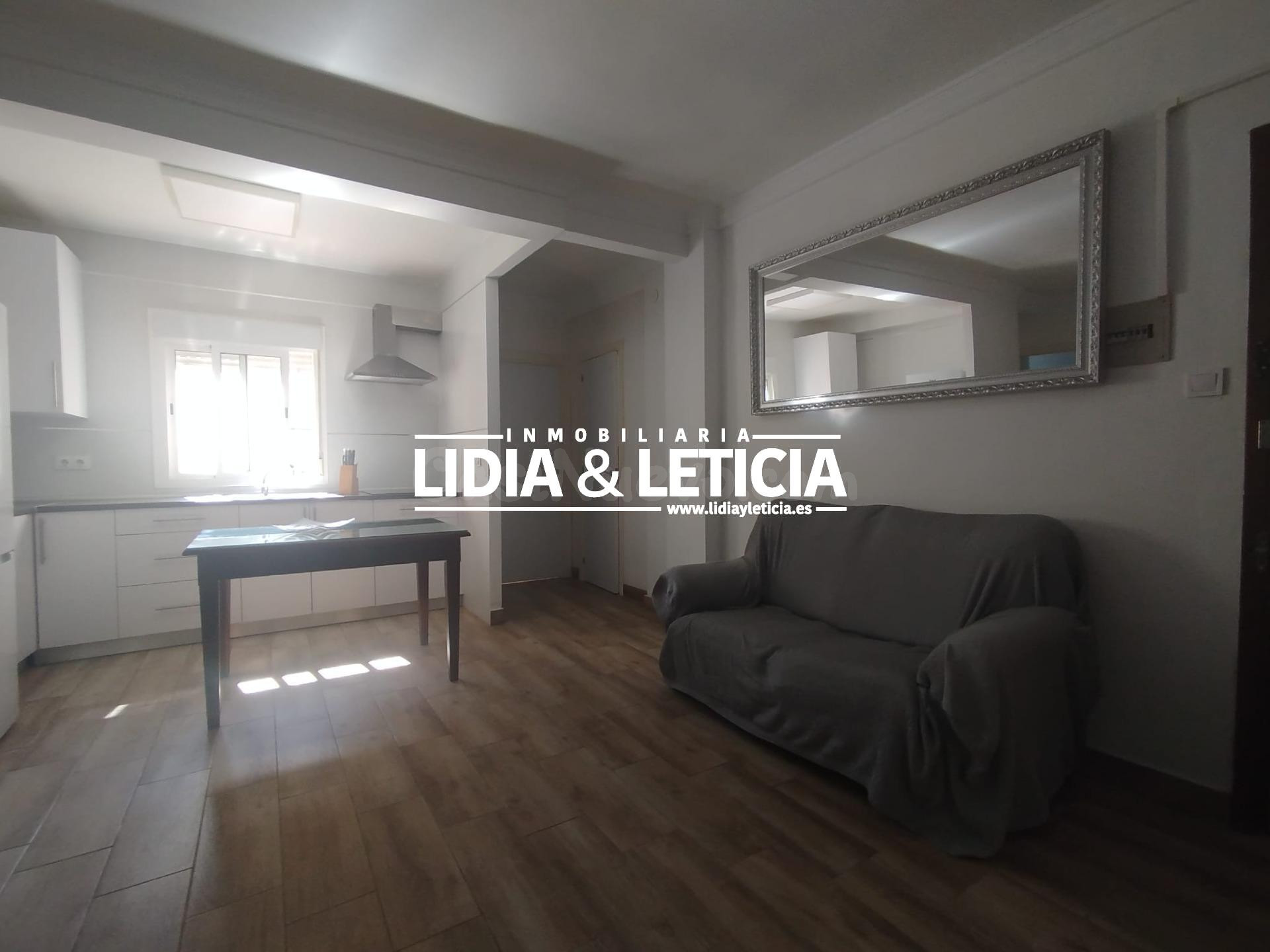 Acogedor piso en Zona centro, en Alcalá de Guadaira - foto 5