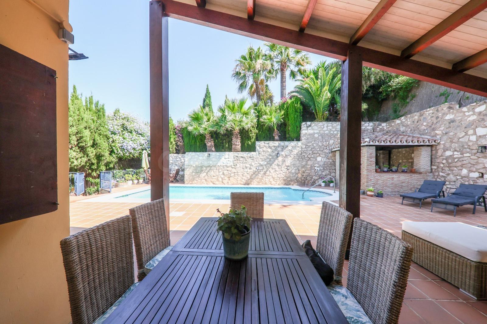 Chalet independiente con piscina privada en La Sierrezuela,  - foto 2