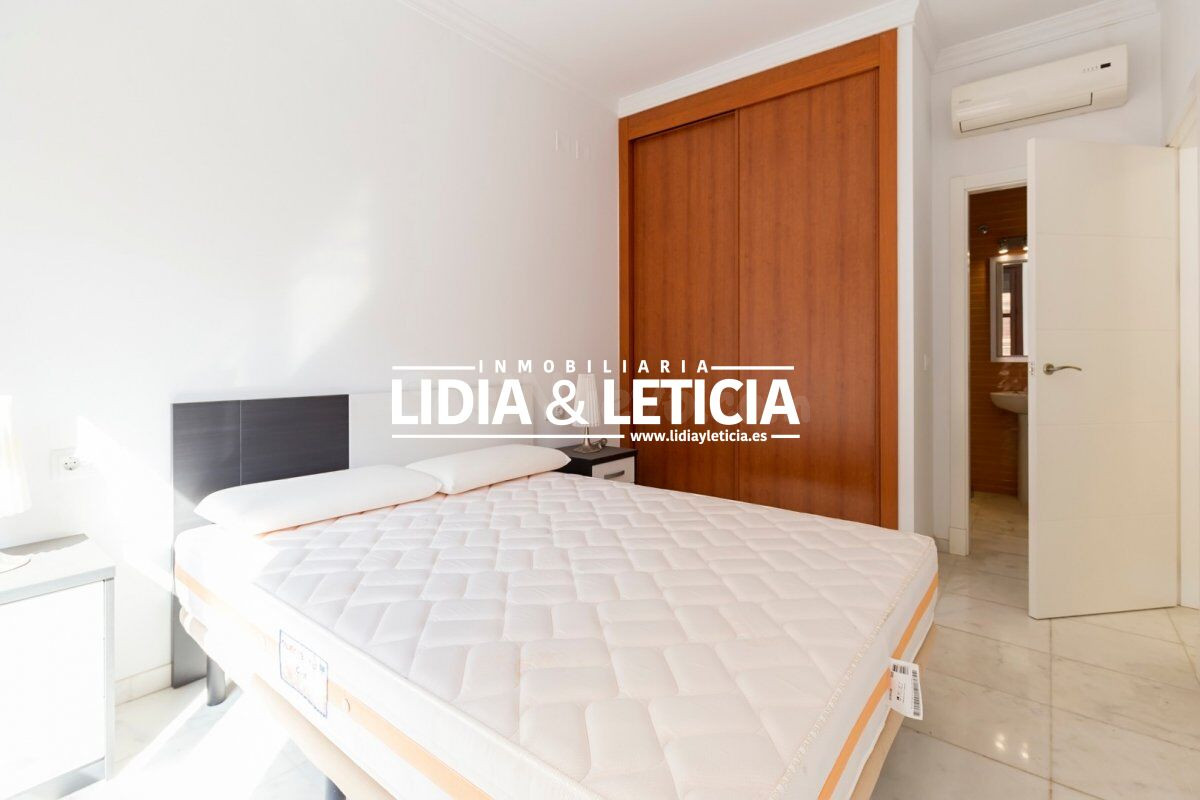 PISO EN EL CENTRO DE ALCALA DE GUADAIRA - foto 5