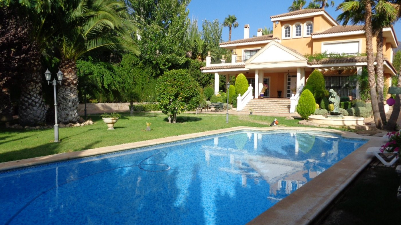 ¡¡¡CHALET DE LUJO!!! - foto 3