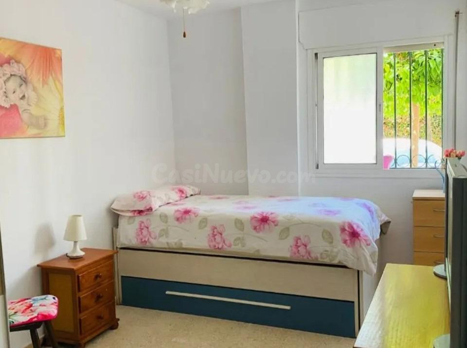 Apartamento en Planta Baja en el Centro de Fuengirola a 500  - foto 4