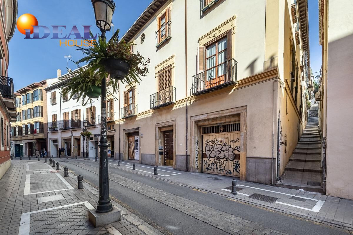 Vivienda en pleno centro de Granada, junto a Isabel la Catól - foto 2