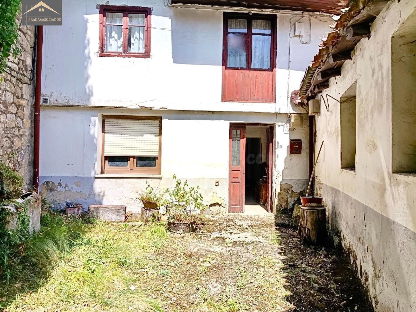 CASA CON TERRENO EN SANTIURDE DE REINOSA