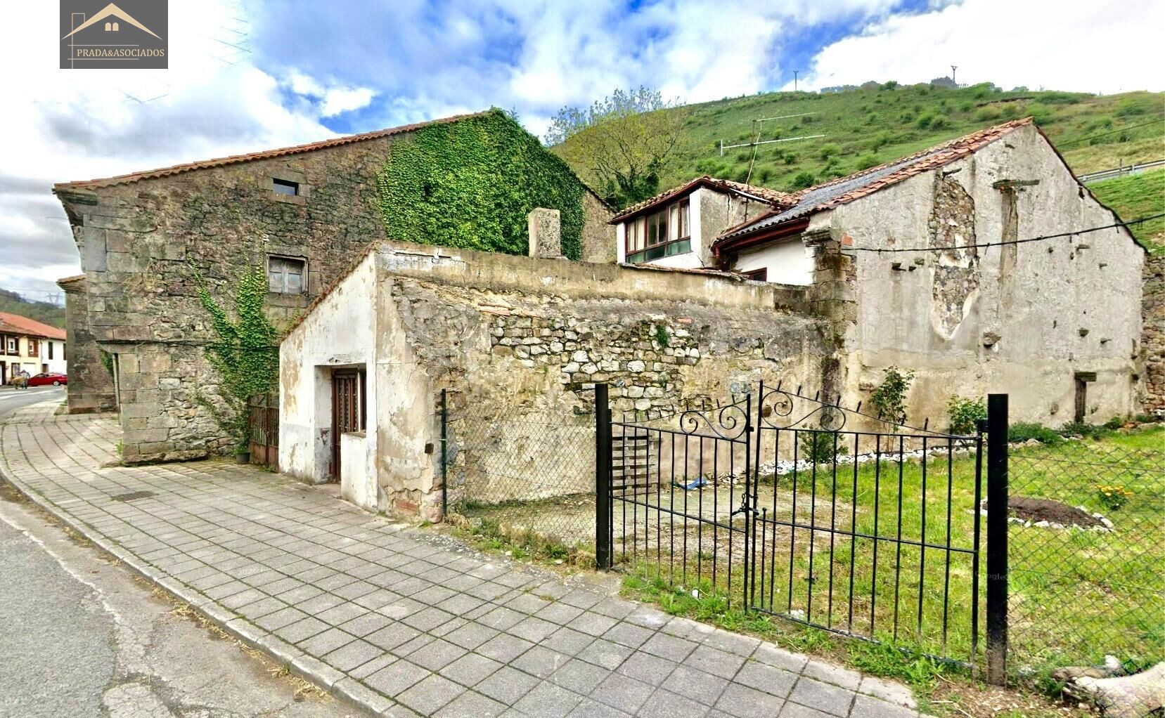 CASA CON TERRENO EN SANTIURDE DE REINOSA - foto 2