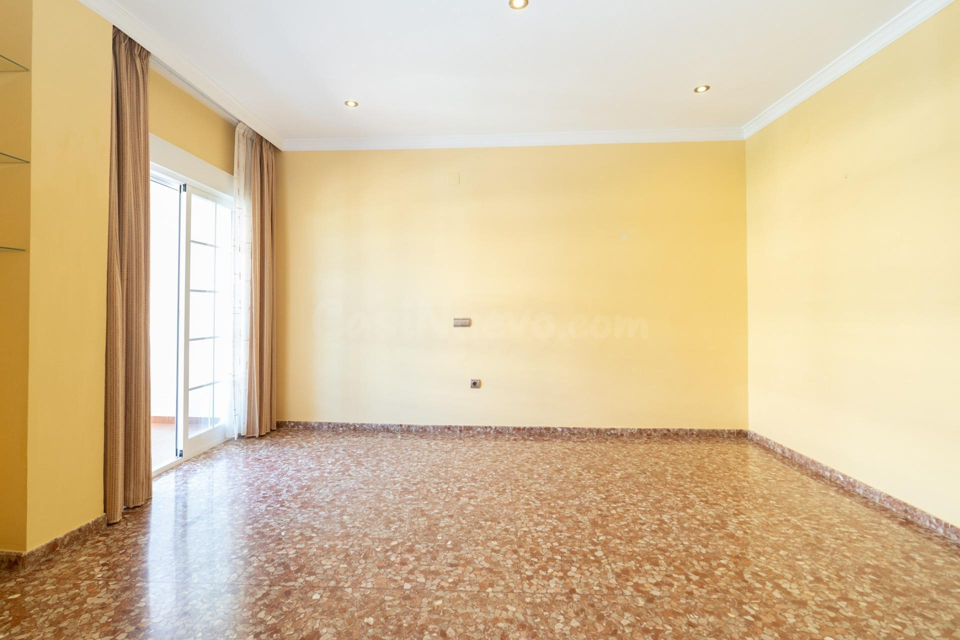 Con 155 m2 descubre éste piso señorial y de gran amplitud !! - foto 4